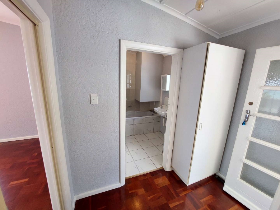1 Bedroom Property for Sale in Camps Bay Western Cape